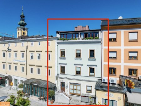 Historisches Stadthaus am Marktplatz – Zinshaus mit Substanz & Perspektive