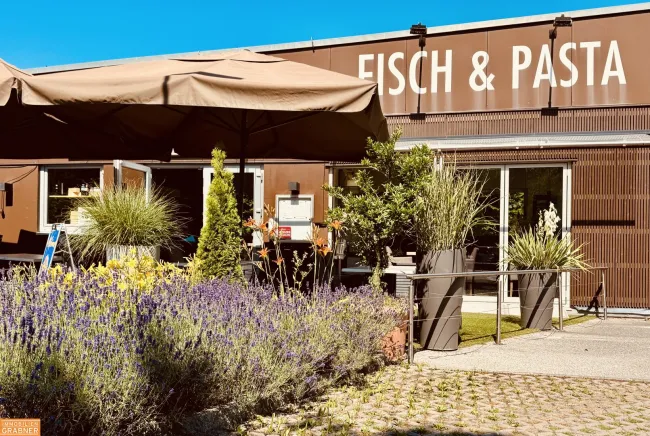 Gut eingeführtes Fischrestaurant in bester Frequenzlage nahe dem Toscanapark in Gmunden - Titelbild