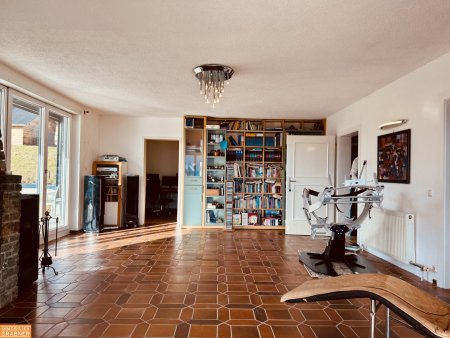 Exklusives Wohnpaket: 2 Wohnungen, 254 m², 5 Stellplätze – € 3.933/m²!