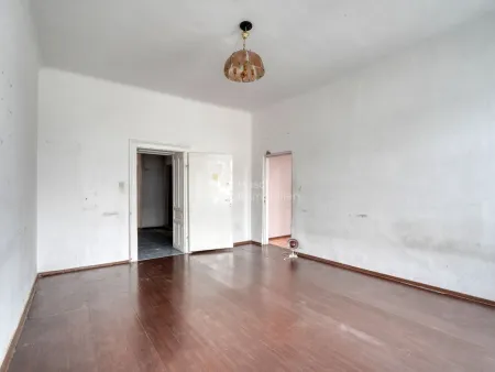 Sanierungsbedürftige Wohnungen im 16. Bezirk in zentraler Lage (U3)