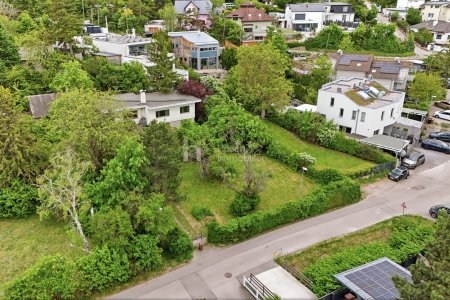 Wunderschönes Grundstück mit außergewöhnlichem Entwicklungspotenzial in begehrter Lage von Brunn am Gebirge