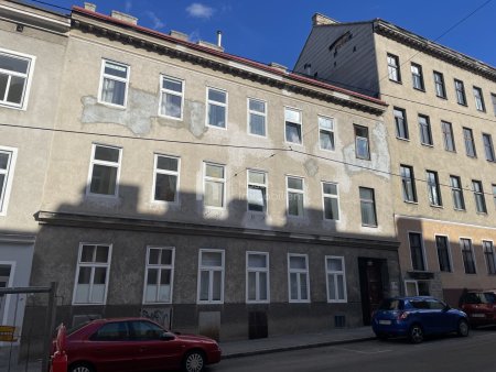 Zinshaus mit vorhandener, bereits eingereichter Studie in schöner Stadtlage
