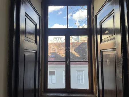 Zinshaus mit vorhandener, bereits eingereichter Studie in schöner Stadtlage