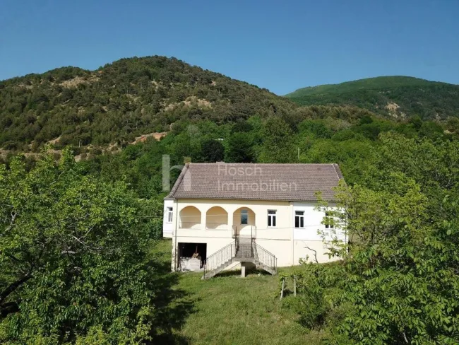 Private Mountain Retreat nahe Tirana – 3.900 m² Grundstück mit spektakulärer Panoramalage - Bild