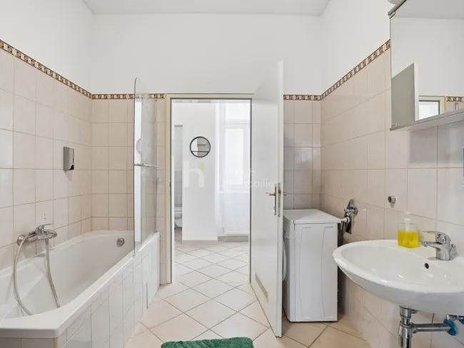 Altbau mit Freiraum nahe Donaukanal – Wohnungen mit Garten, Balkon oder Loggia - Bild