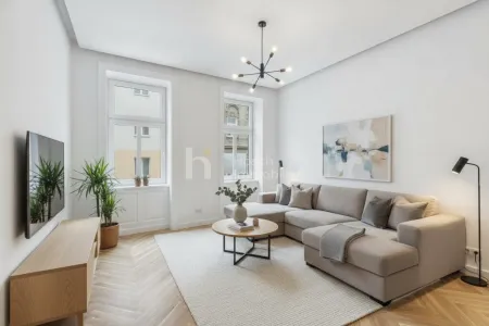 Erstklassig sanierte Altbauwohnung