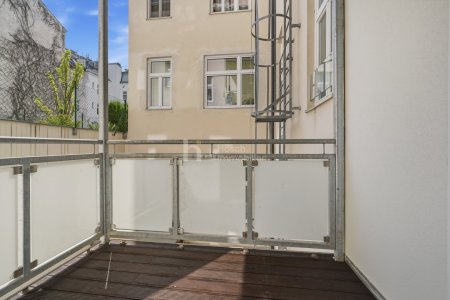 Erstbezug nach Kernsanierung | 3-Zimmer-Schmuckstück mit Balkon und 360° Rundgang
