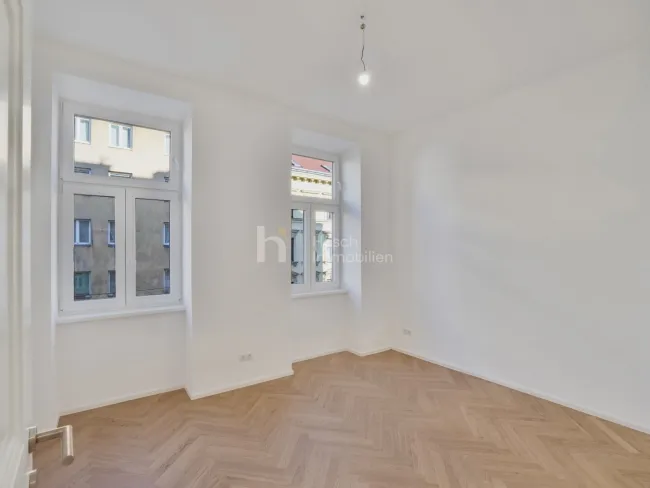Moderne Erstbezug-Altbauwohnung in begehrter Lage - Titelbild