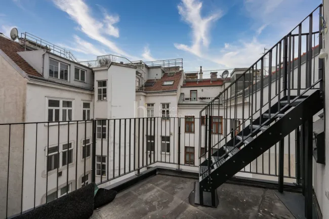 Imposantes Wohnjuwel | 7 Stilwohnungen mitten in der Stadt [DG + kernsanierter Altbau] | elegant & hochwertig - Bild