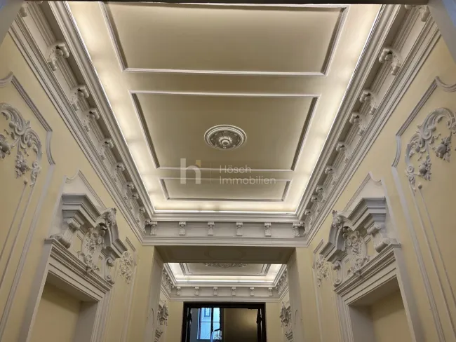 Imposante 3-Zimmer-Altbauwohnung | high-end-Sanierung | exzellente Lage - Titelbild