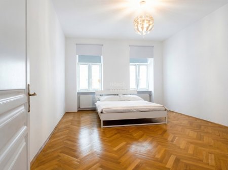 Altbaujuwel nahe Prater & Augarten – Stilvolle 4-Zimmer-Wohnung mit Balkon