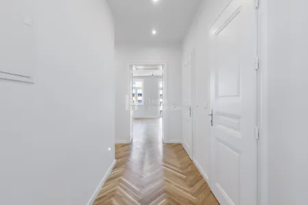 Hochwertig sanierte Wohnung in schöner Lage