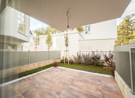 Exklusives Wohnen in Hietzing - Erstbezug-Domizil mit Dachterrasse und Garten