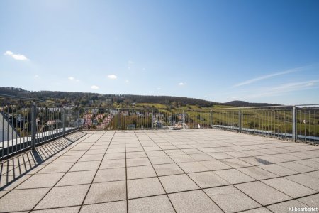 Exklusive Villa mit Pool in Döbling – Wohnen mit Panoramablick