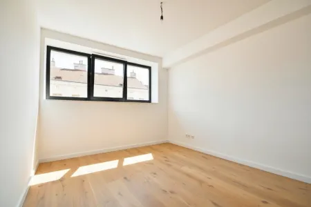 Exklusives Dachgeschoss-Domizil mit Loggia in urbaner Toplage