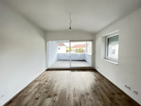 VERMIETETE ZWEI WOHNUNG IN ZENTRALER LAGE!