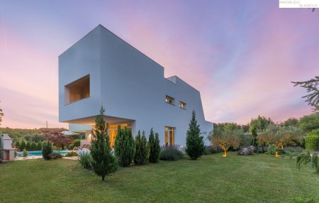 Außergewöhnliche Villa mit Indoor-Pool - Rovinj Umgebung