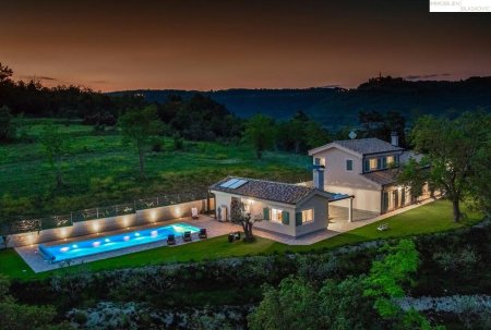 Charmante Villa im Grünen mit fabelhafter Aussicht in die Natur