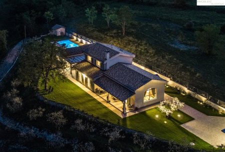 Charmante Villa im Grünen mit fabelhafter Aussicht in die Natur