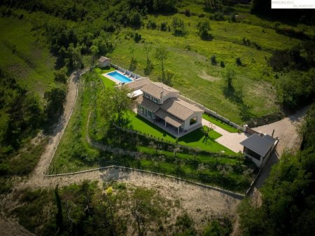 Charmante Villa im Grünen mit fabelhafter Aussicht in die Natur