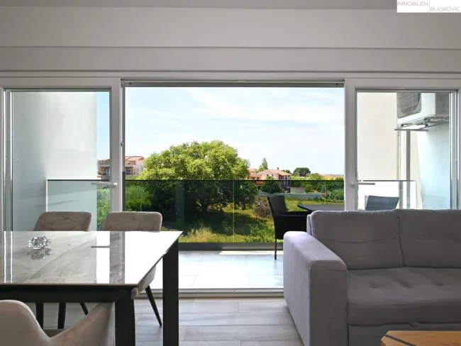 Wohnung in einem Neubau mit MEERBLICK - Bild