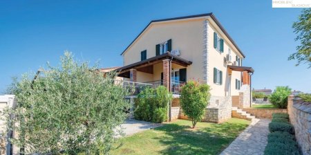 Rarität - Doppelhaushälfte mit Pool - 350 m zum Meer!
