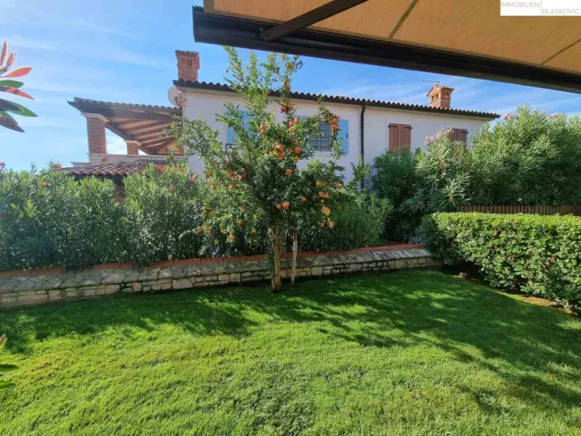 Porec Umgebung - Steinhaus mit Pool - Bild