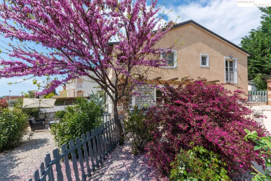 Villa mit Pool in Poreč - Luxuriöses Wohnen auf 180m² - Bild