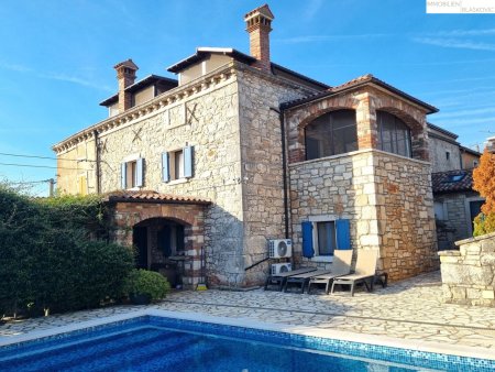 Porec Umgebung - Attraktives Steinhaus mit 2 Appartements und Pool/Wellness