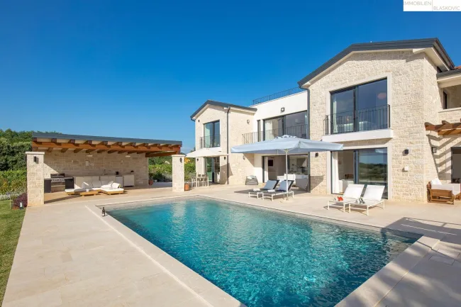 Luxuriöse Villa (400 m²) in absolut exklusiver Lage mit offenem MEERBLICK! - Bild