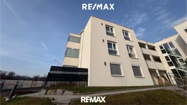 Moderne 4-Zimmer-Wohnung mit Eigengarten in Vöcklabruck zu kaufen! - Bild