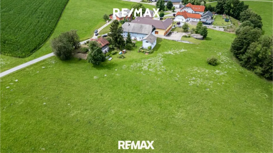 NEUER PREIS: Baugrundstück in Ottnang ohne Bauzwang - Bild