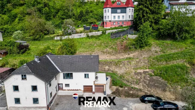 Ansicht aller Grundstücke inkl. Mehrparteienhaus
