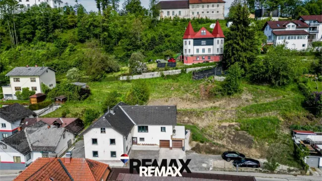 Ansicht aller Grundstücke inkl. Mehrparteienhaus