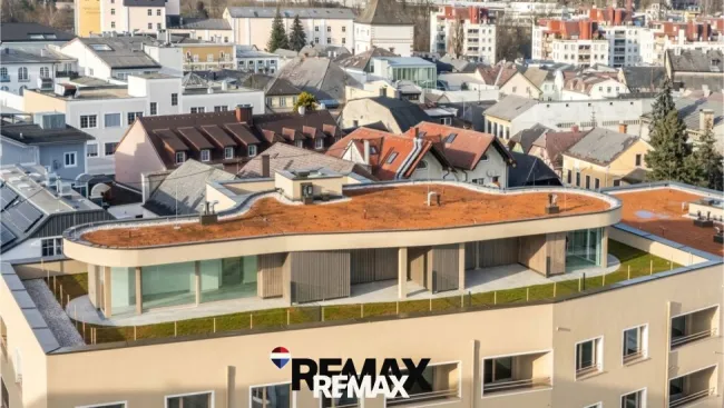 Exklusives Wohnen am Graben in Vöcklabruck – Erstbezugswohnung mit Dachgarten und Dachterrasse - Titelbild