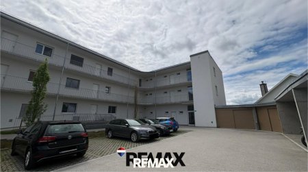 Neuwertige 2-Zimmer-Wohnung mit Terrasse in Roitham am Traunfall zu mieten!