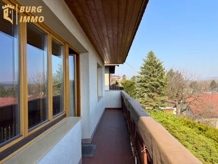 Wohnen wie im Urlaub: Familienhaus mit Pool auf 1.007 m² Grund