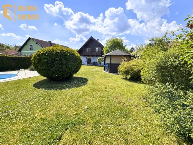 Ein Zuhause mit Urlaubsgefühl – Garten, Pool und viel Platz zum Ankommen. - Bild