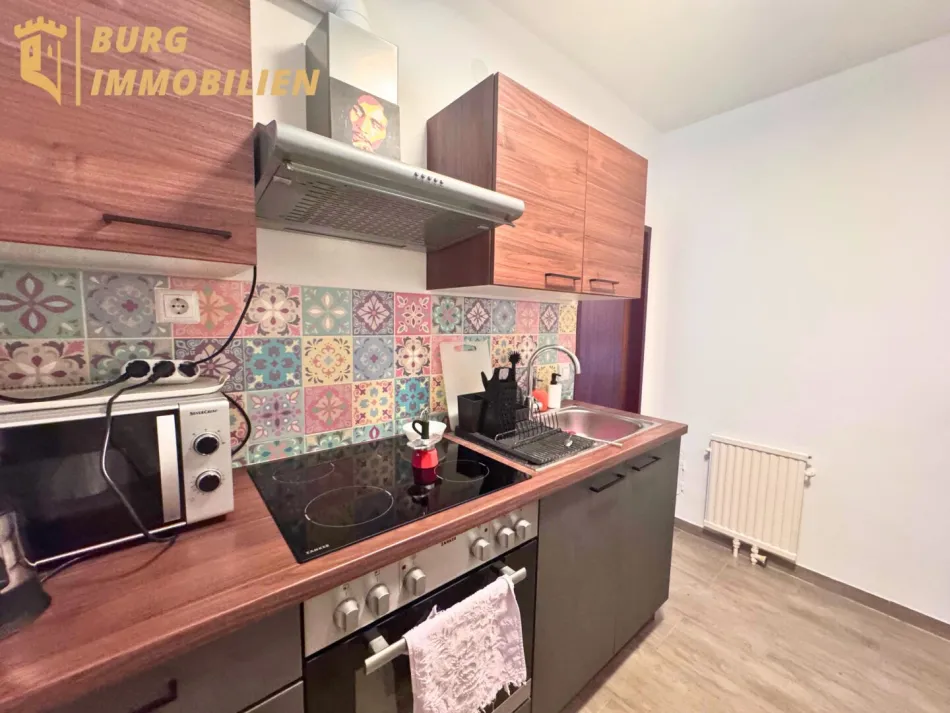 Charmante 2,5-Zimmer-Wohnung mit großzügiger Loggia in ruhiger Lage von Traiskirchen - Bild