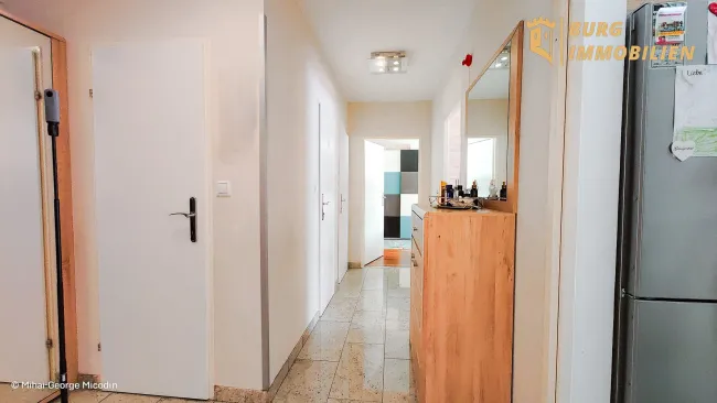 Renovierte Familienwohnung mit 3 Zimmern_ Loggia, Kinderspielplatz und U-Bahn-Nähe in 1200 Wien - Perfekt für Familien! - Titelbild