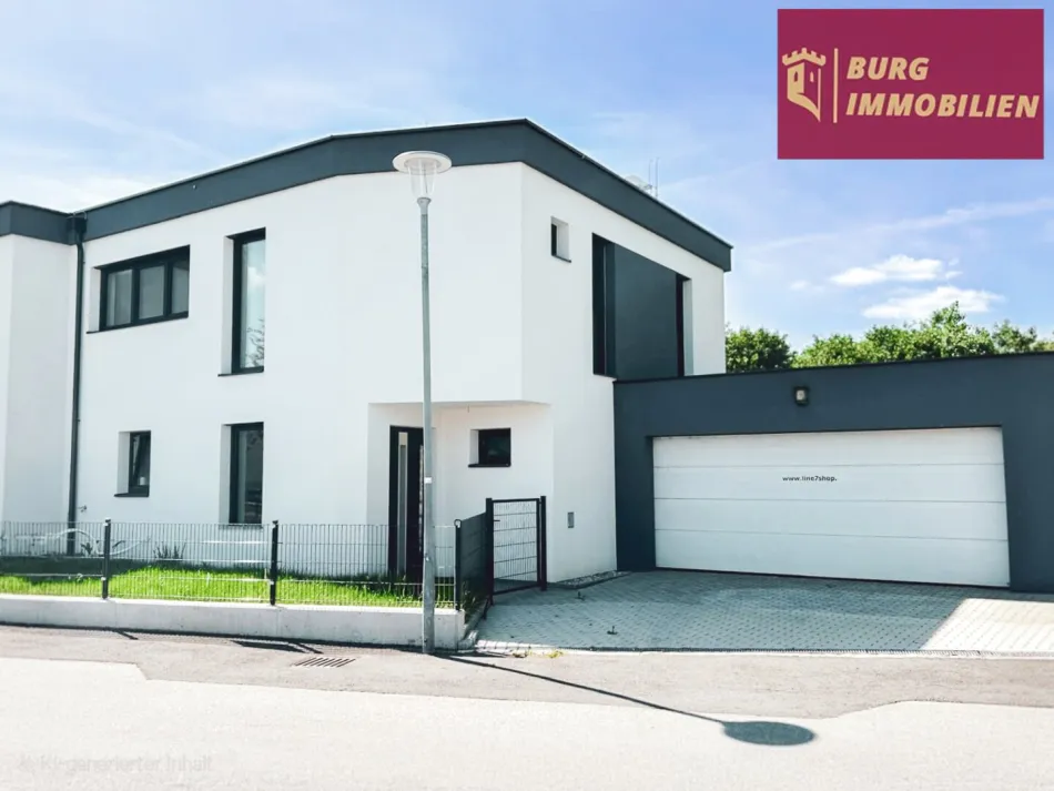 Doppelhaus Hälfte mit Garage - Titelbild