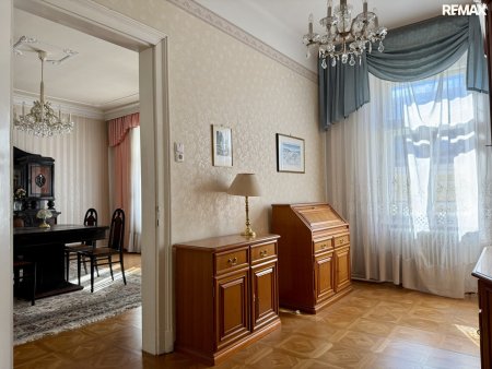 Zeitwandel - Mehrparteienhaus mit Entwicklungspotenzial in Wiener Neustadt!