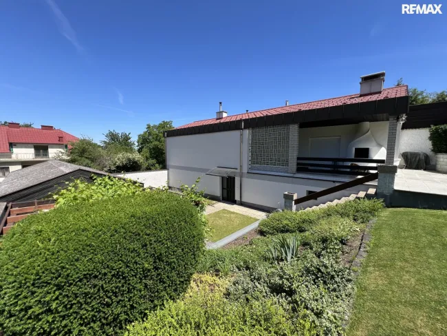 Burgblick! Charmantes Einfamilienhaus mit Garten, Terrasse und Wellnessbereich in Forchtenstein! - Titelbild
