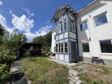 Schlossblick! Charmantes Einfamilienhaus in Gloggnitz am Silbersberg!!