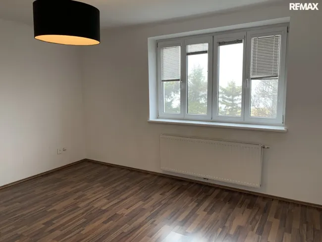 2-Zimmer-Wohnung mit Balkon in zentraler Lage von Wiener Neustadt zu verkaufen! - Bild