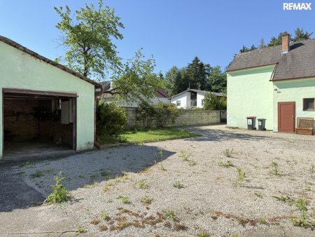 Einfamilienhaus mit sonnigem Garten und Nebengebäuden in Zillingdorf-Bergwerk!