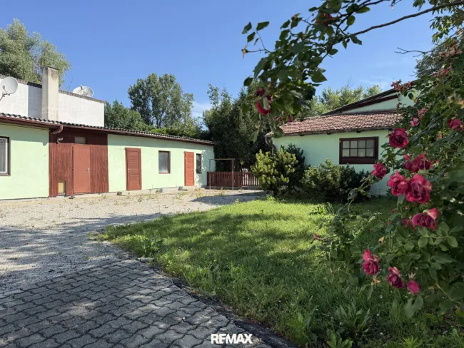 Einfamilienhaus mit sonnigem Garten und Nebengebäuden in Zillingdorf-Bergwerk!