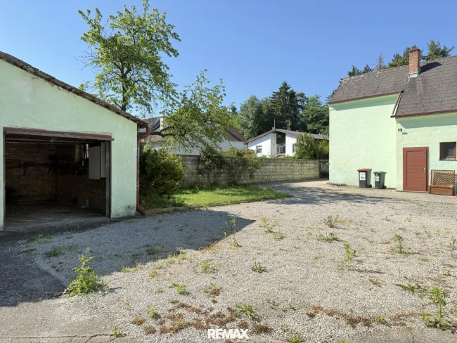 Einfamilienhaus mit sonnigem Garten und Nebengebäuden in Zillingdorf-Bergwerk!