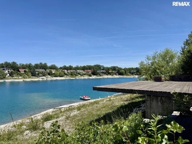 Wohnen am Wasser - ca. 189 m² Wohnfläche & direkter Seezugang auf Pachtgrund! - Bild