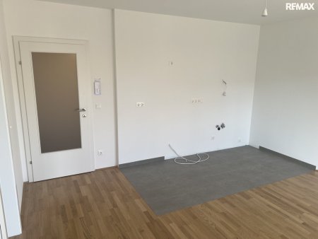Idyllisches Wohnen in Wiener Neustadt: 2 Zimmer, Loggia, 54.04m² - Anlegerpreis€
